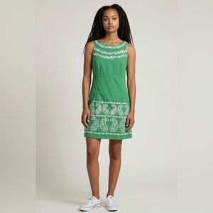 Lilly Pulitzer Jacqueline Embroidered Shift Dress Kelly Green Paisley Size 2